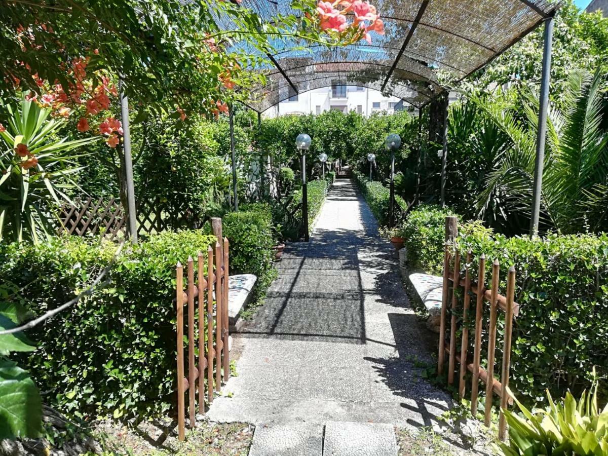 Il Giardino Degli Agrumi Καζέρτα Εξωτερικό φωτογραφία
