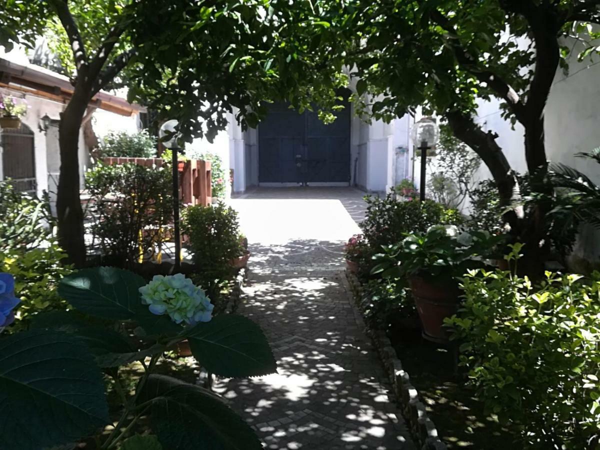 Il Giardino Degli Agrumi Καζέρτα Εξωτερικό φωτογραφία